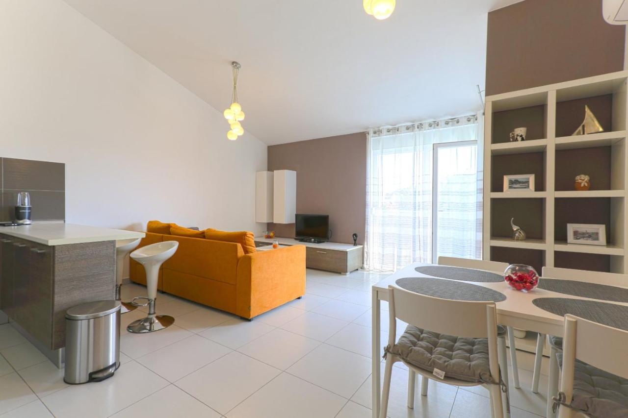Apartman M&A Appartement Pula Buitenkant foto