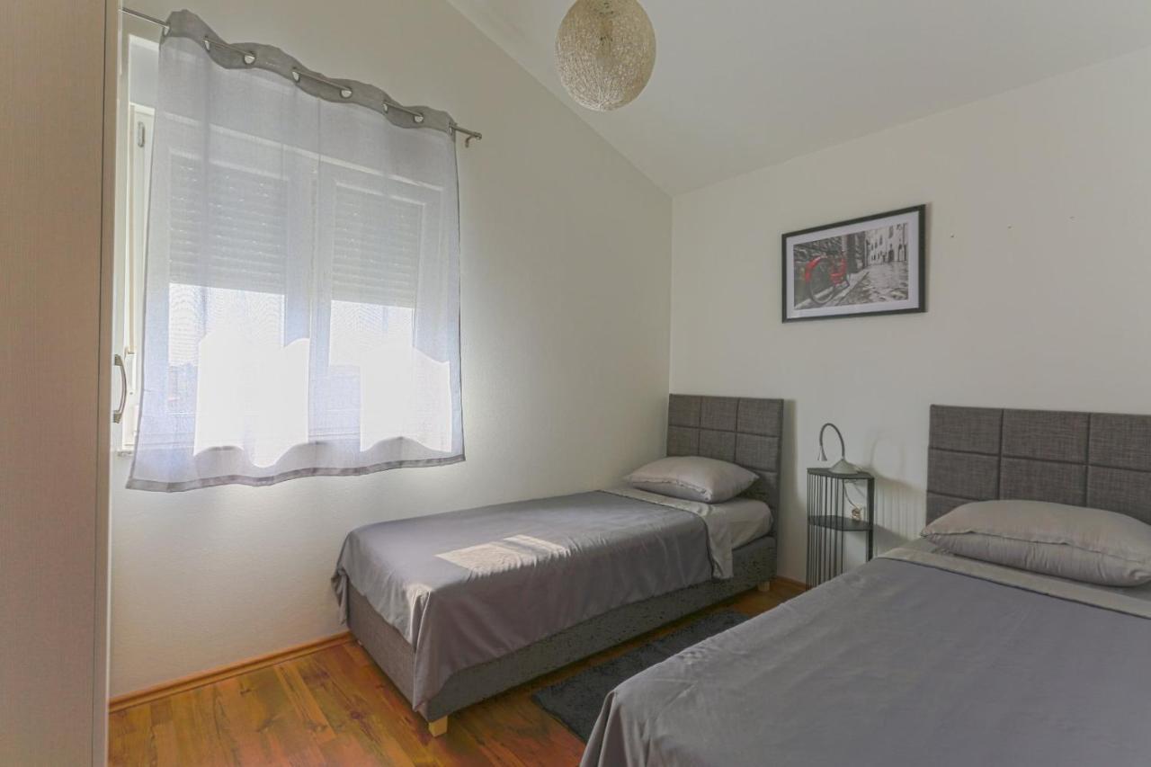 Apartman M&A Appartement Pula Buitenkant foto